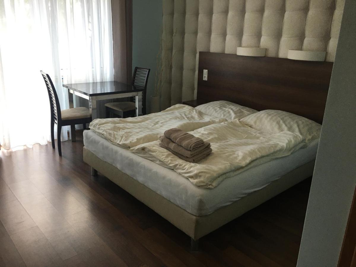 Azzurro Hotel Łukęcin Buitenkant foto